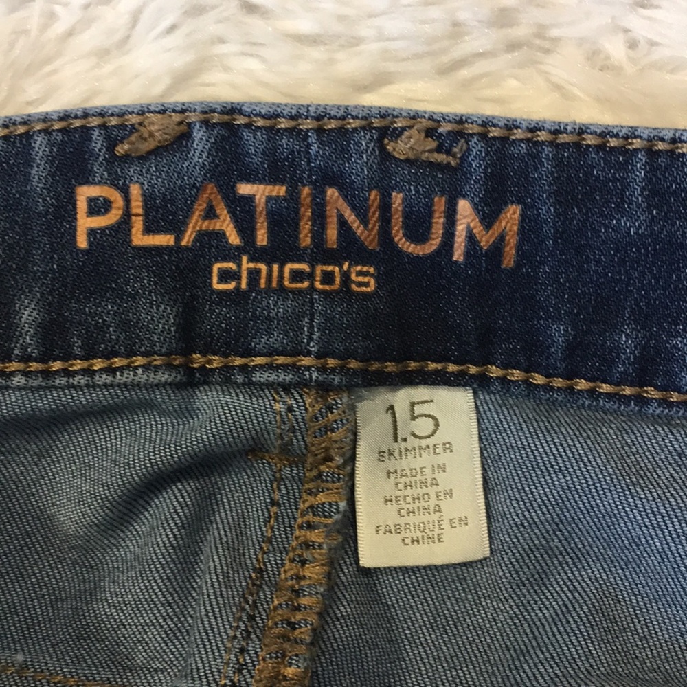🌸FINAL PRICE 🌸 CHICO’S platinum skimmer jeans. - Picture 3 of 6